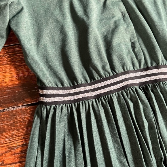 Margot & Clemence green knee length dress size 14 long sleeve heavy lined - Picture 3 of 9